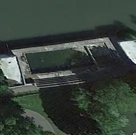 Piscine Eau Verte