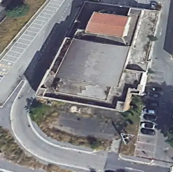 Cinema with statues